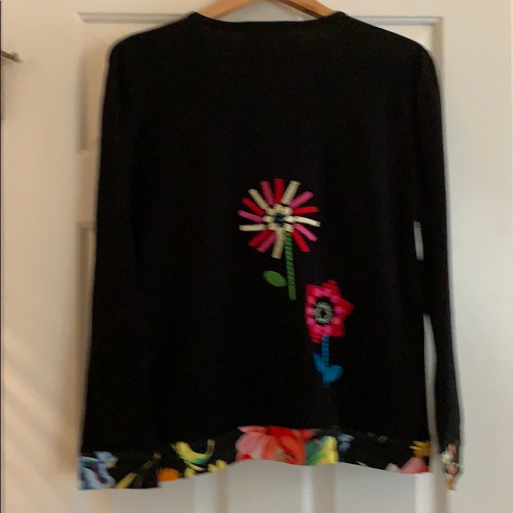 Embroidered sweater jacket - Picture 2 of 3